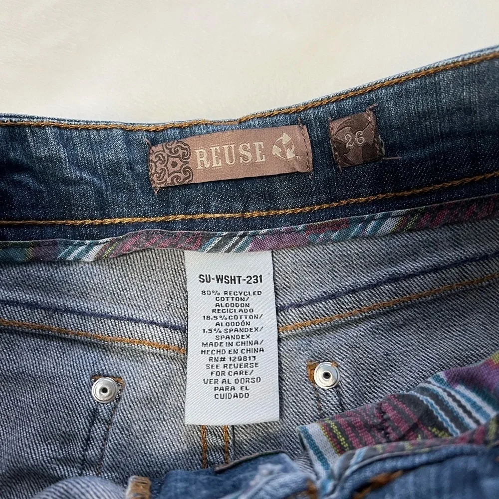 REUSE Denim Cut Off Shorts - Size 26 - Picture 3 of 3